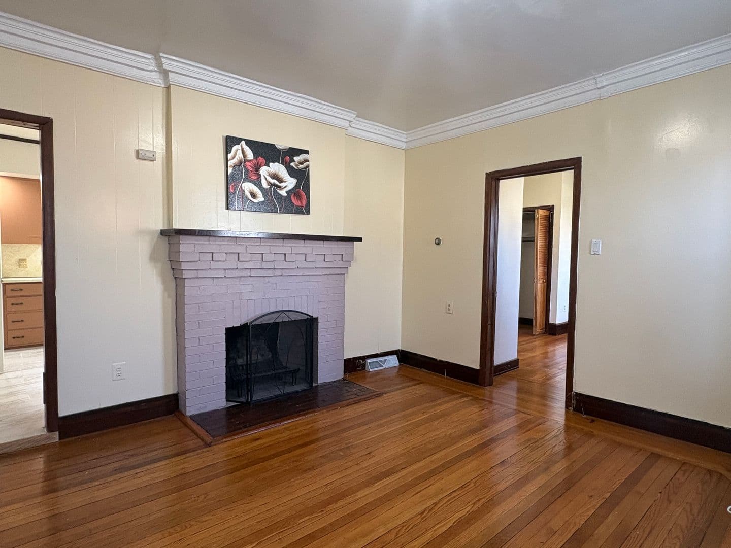 West Haven Apartment: 303 2nd Ave