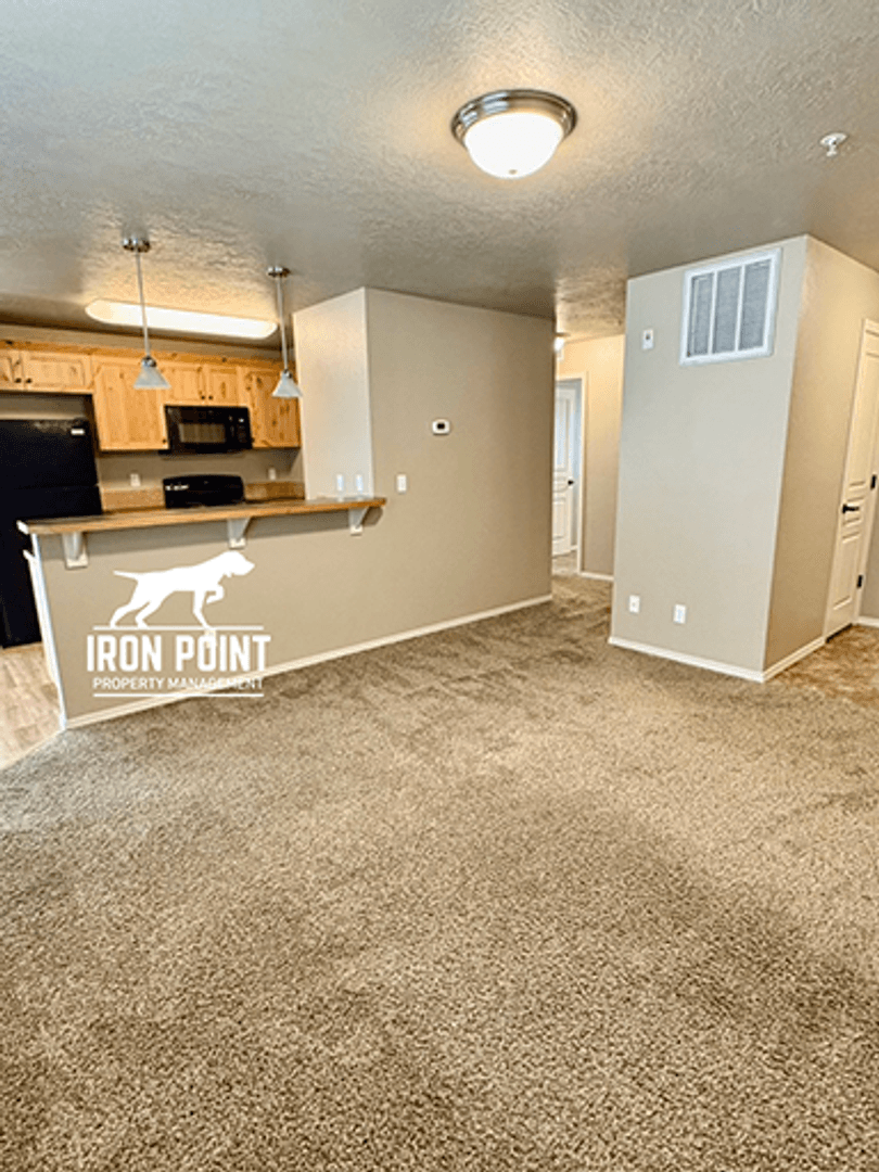 Nampa Apartment: 16589 Integra St