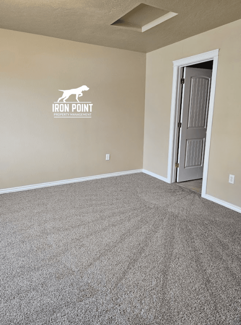 Caldwell Apartment: 4011 Idaho Ave.