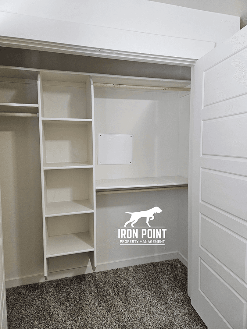 Caldwell Apartment: 510 Rooster Ln