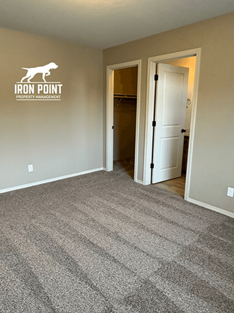 Nampa Apartment: 16638 N Profit Cir