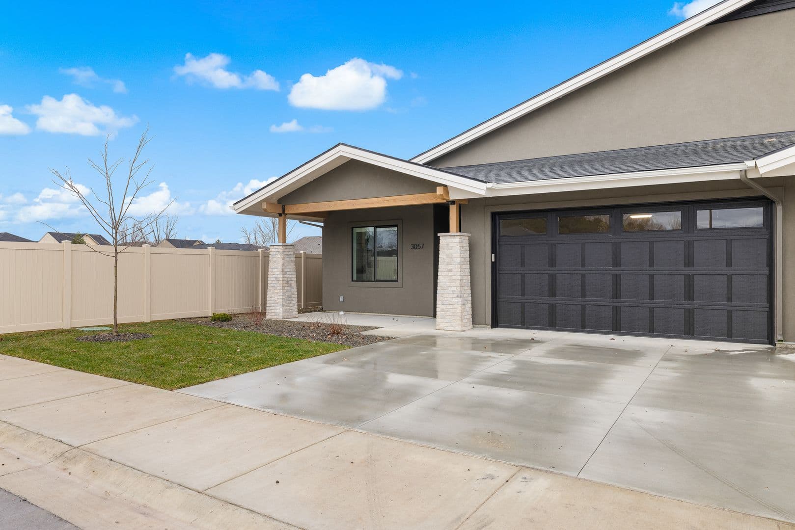 Meridian Townhome: 3071 N. Lapis Ave.