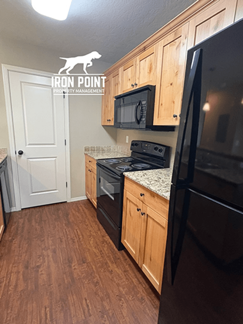 Nampa Apartment: 16638 N Profit Cir