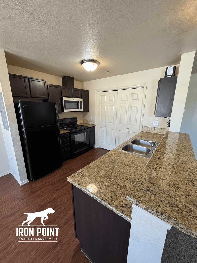Nampa Apartment: 11004 W Brassy Cove Loop