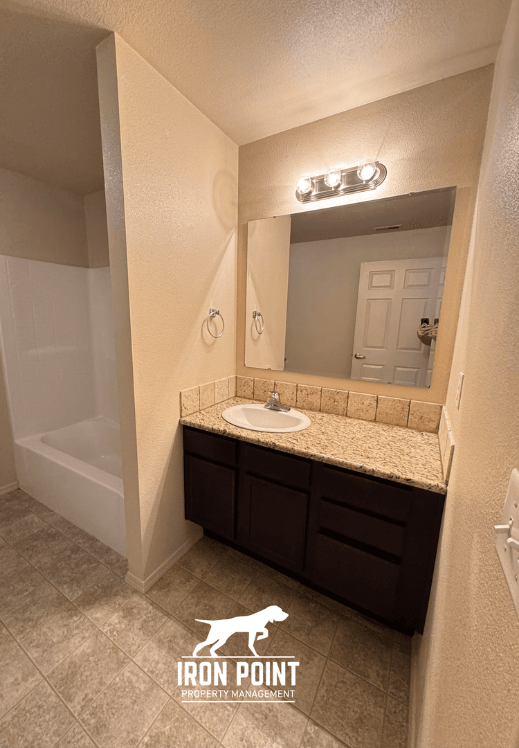 Nampa Apartment: 11076 W Brassy Cove Loop