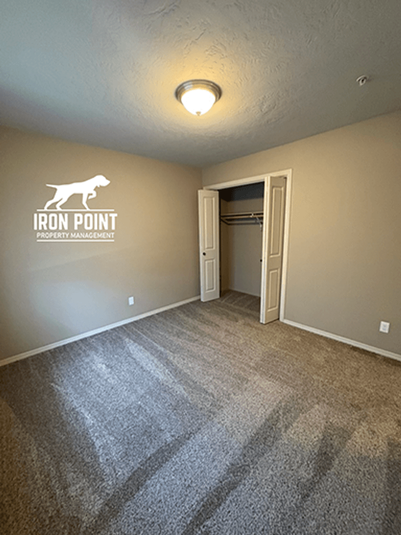 Nampa Apartment: 16638 N Profit Cir
