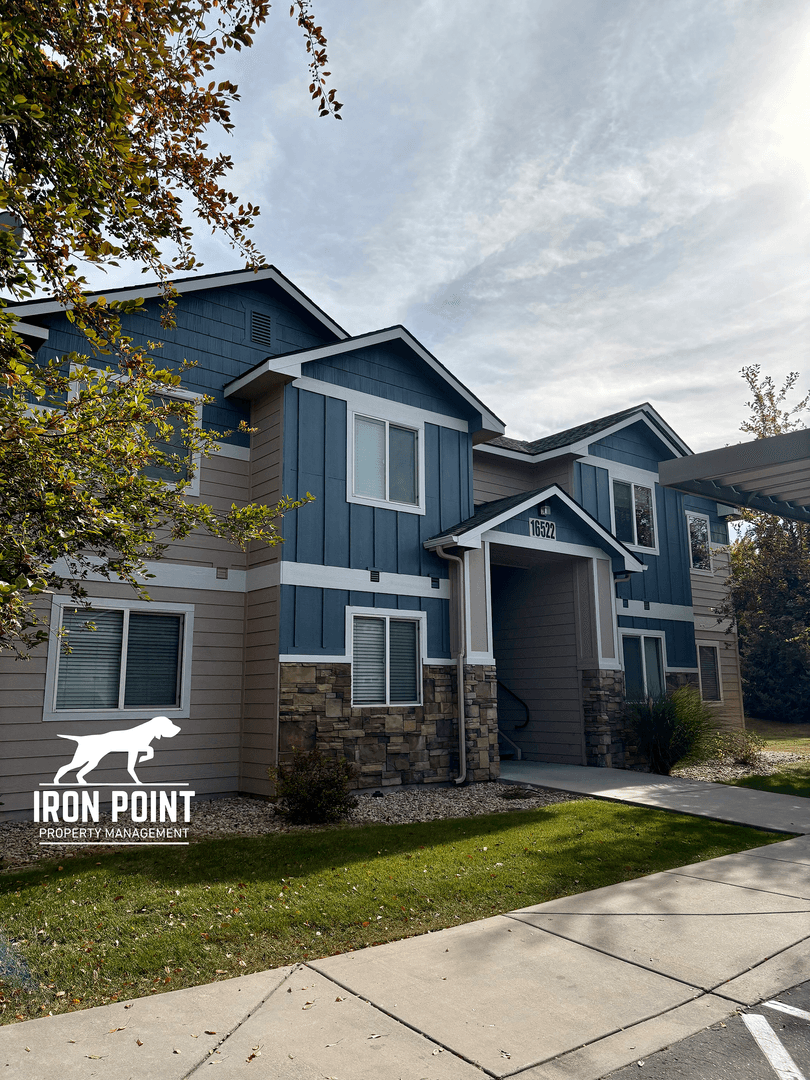 Nampa Apartment: 16589 Integra St