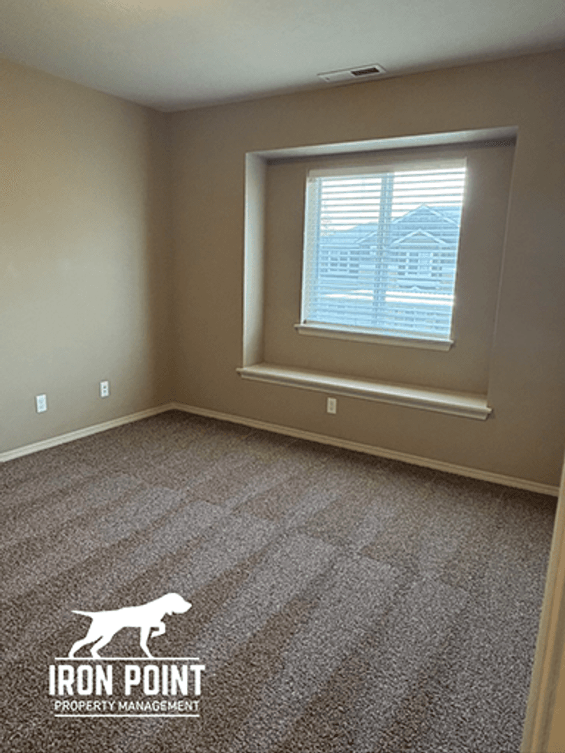 Nampa Apartment: 16638 N Profit Cir