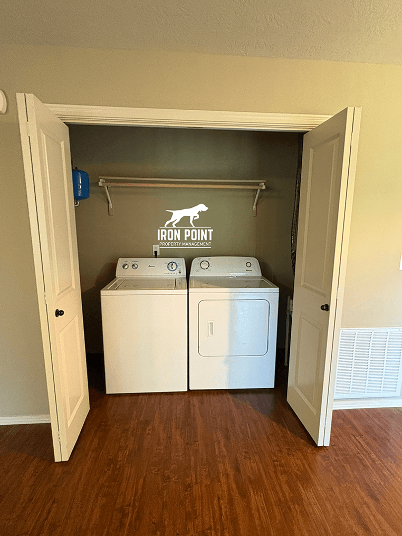 Nampa Apartment: 16638 N Profit Cir