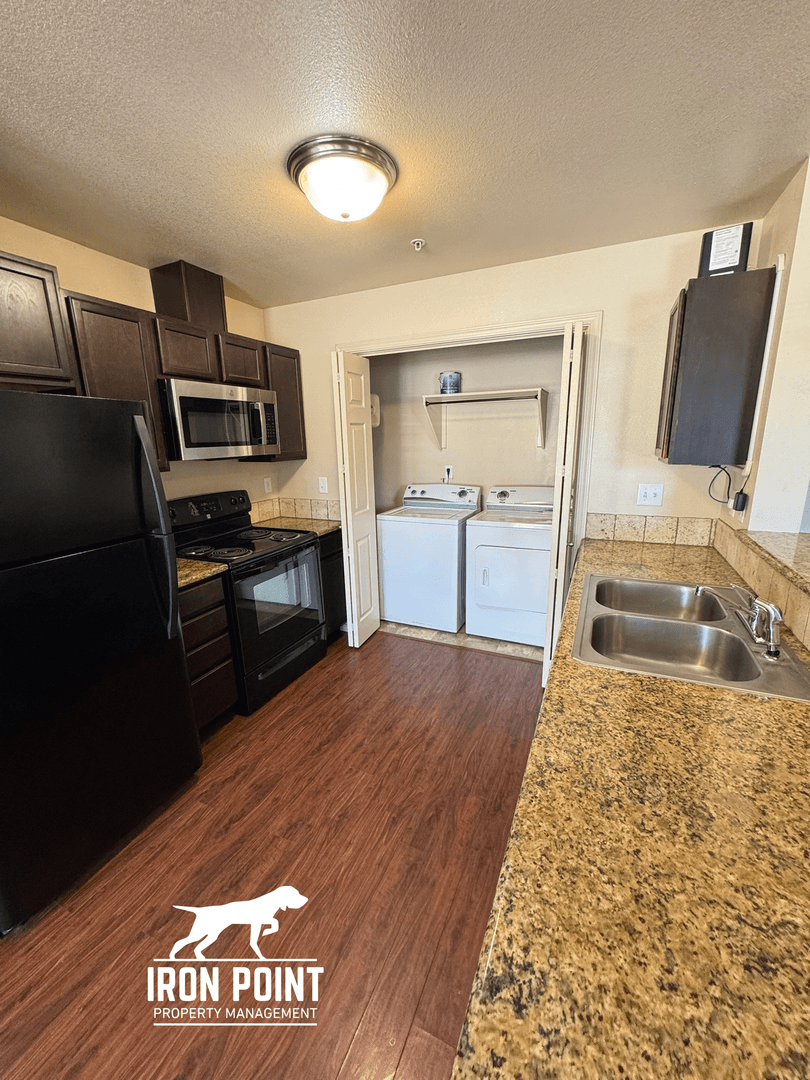 Nampa Apartment: 11004 W Brassy Cove Loop