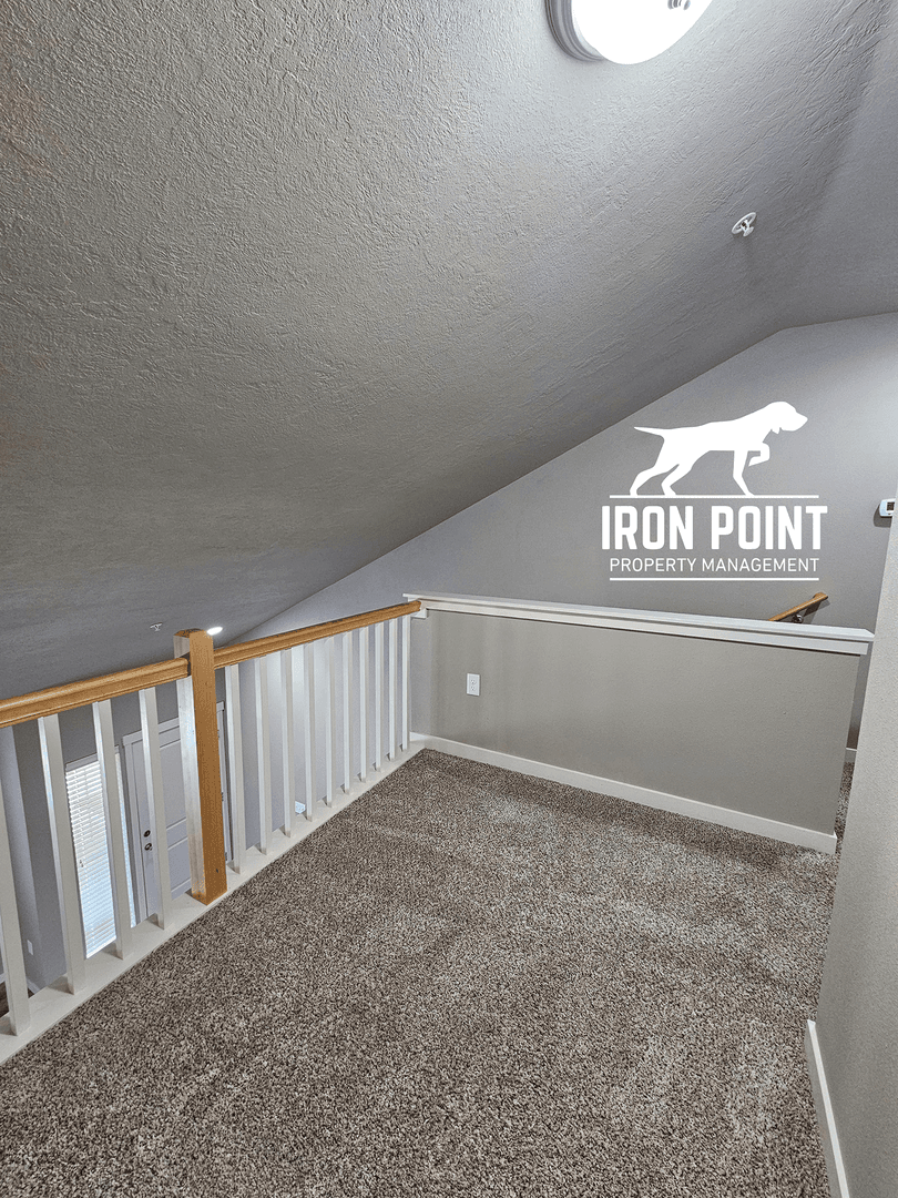 Kuna Apartment: 808 E. Wandering Ln.