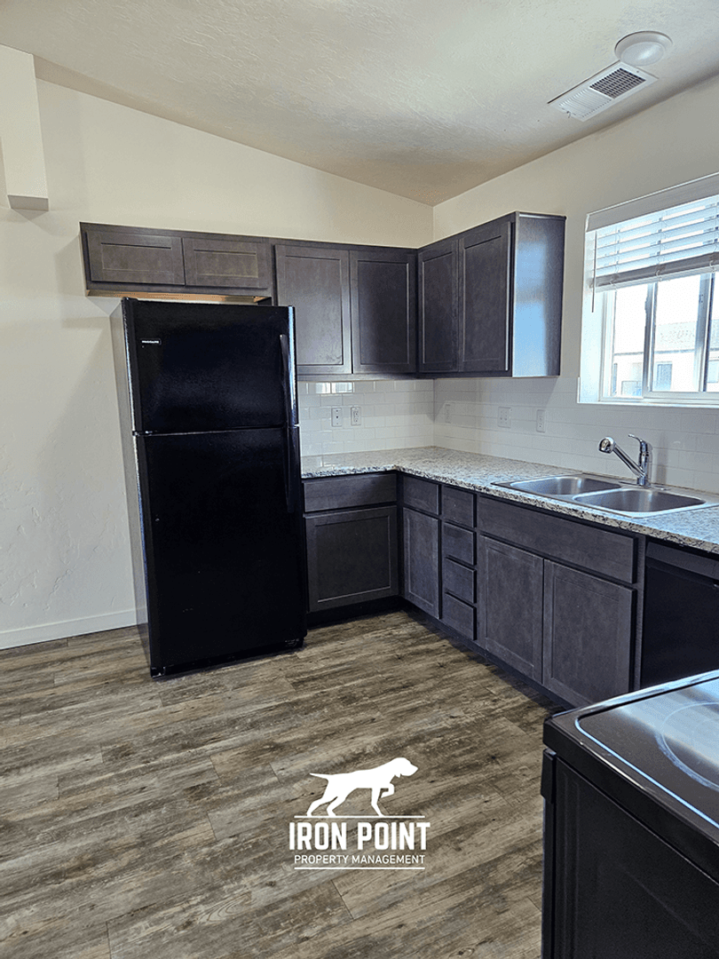 Caldwell Apartment: 510 Rooster Ln