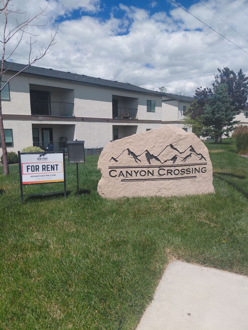 Caldwell Apartment: 510 Rooster Ln