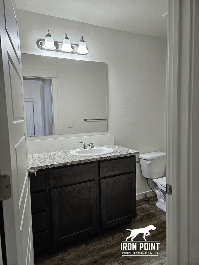 Caldwell Apartment: 510 Rooster Ln