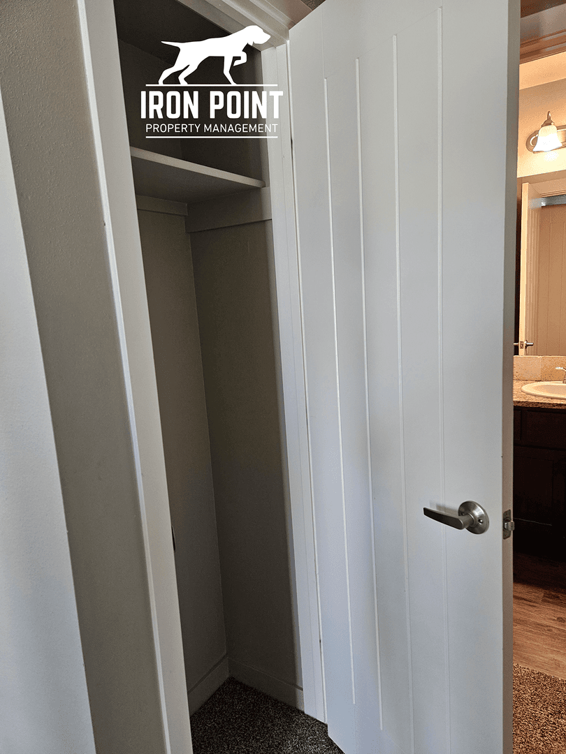 Kuna Apartment: 835 E. Wandering Ln.
