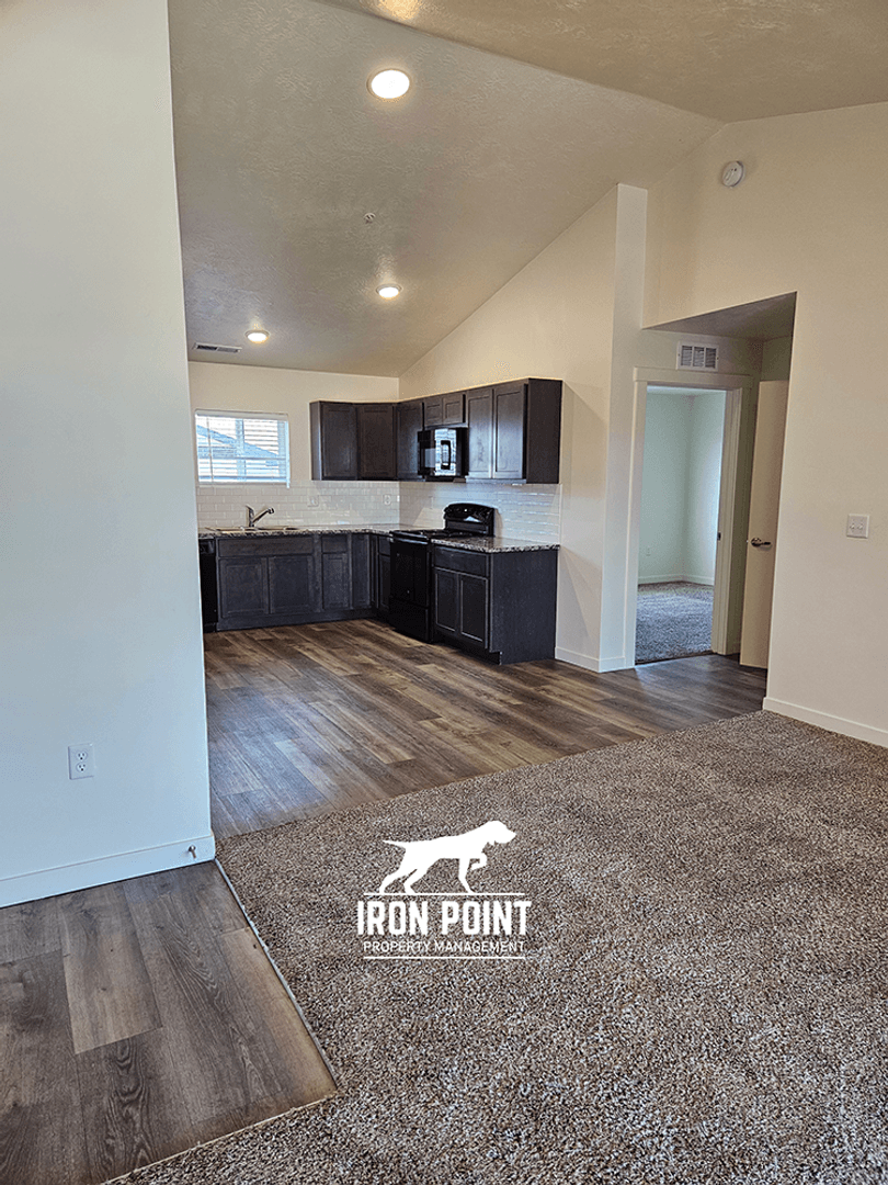 Caldwell Apartment: 2809 Blackfoot Ln