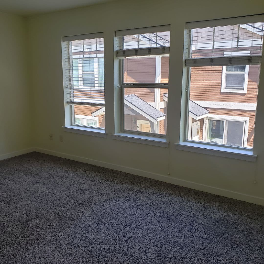 Meridian Apartment: 1530 W. Ann Taylor St.