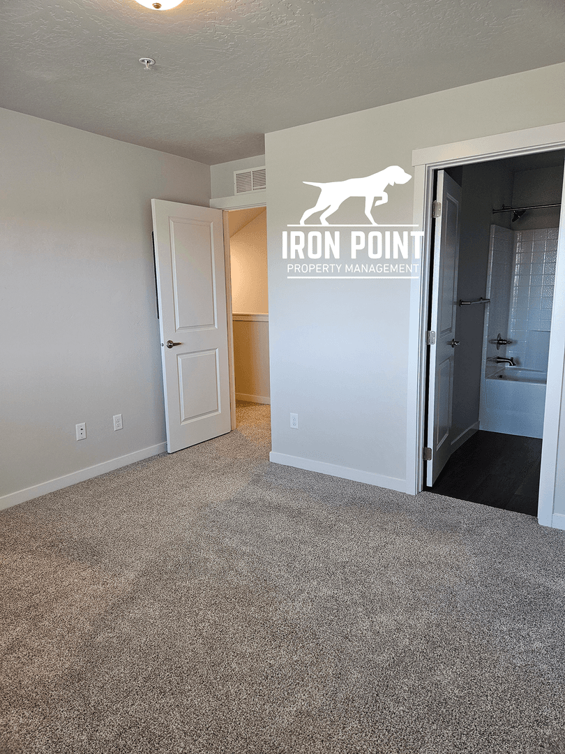 Kuna Apartment: 832 E. Wandering Ln.