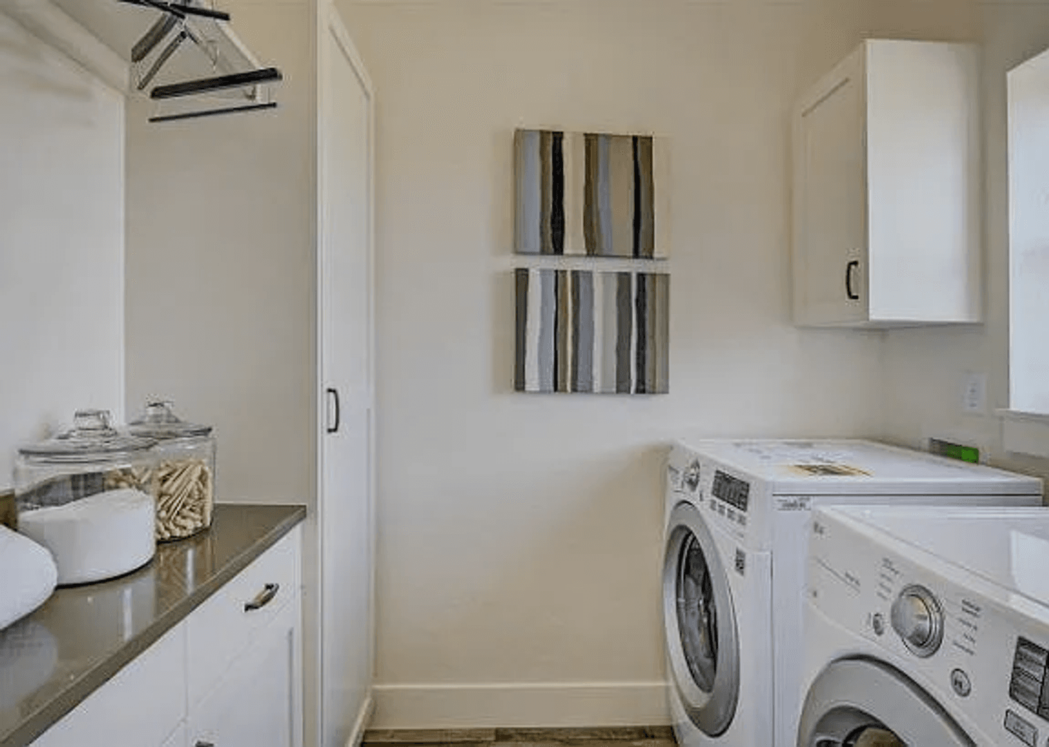 Garden City Townhome: 469 E. Trackstand Ln.