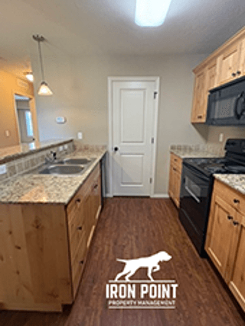 Nampa Apartment: 16638 N Profit Cir