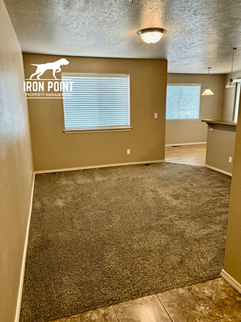 Nampa Apartment: 16563 N Investor Lp