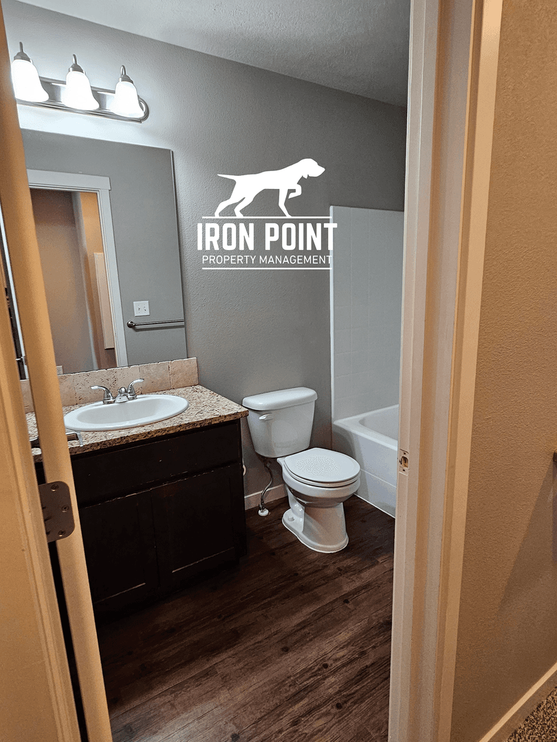 Kuna Apartment: 835 E. Wandering Ln.
