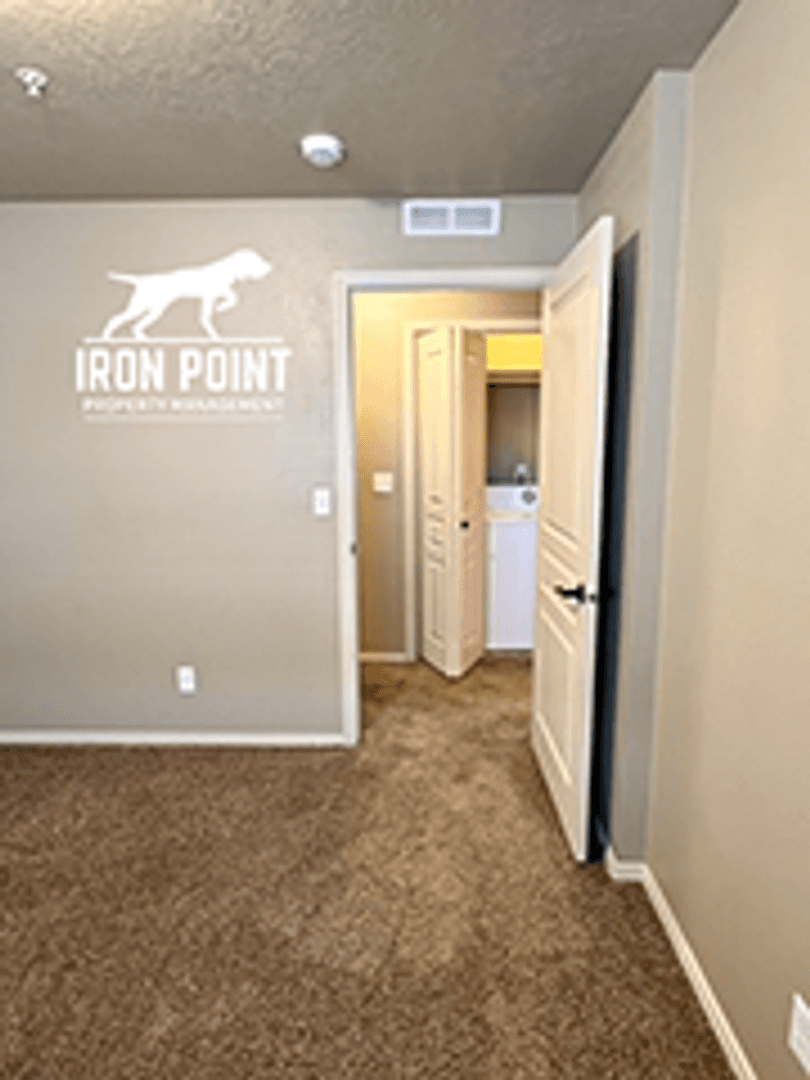 Nampa Apartment: 16589 Integra St