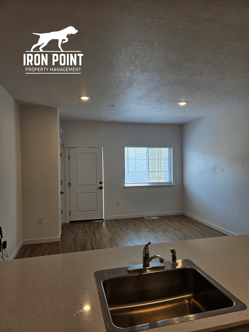 Nampa Apartment: 1303 S. Nathan Lane