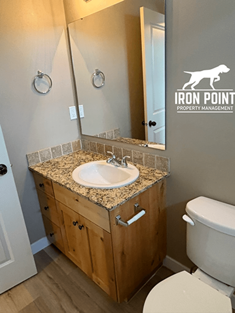 Nampa Apartment: 16638 N Profit Cir