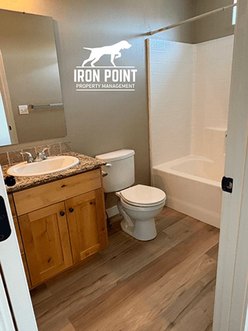 Nampa Apartment: 16638 N Profit Cir
