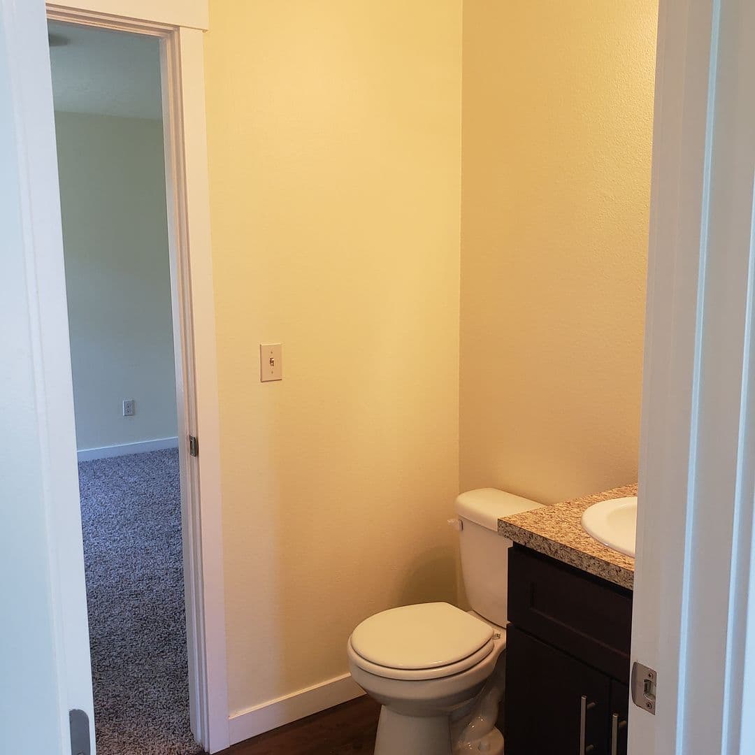 Meridian Apartment: 1530 W. Ann Taylor St.