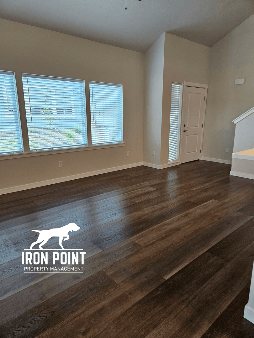 Kuna Apartment: 832 E. Wandering Ln.