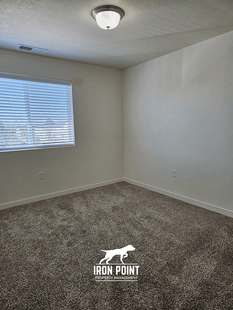 Caldwell Apartment: 523 Rooster Ln