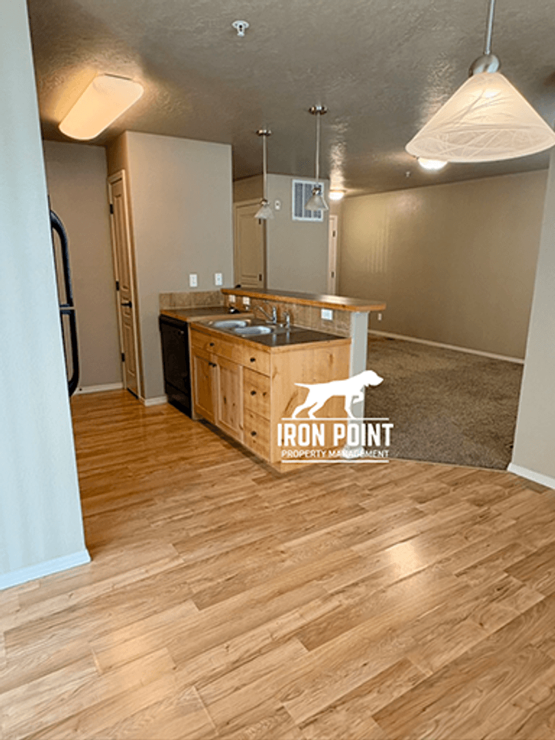 Nampa Apartment: 16589 Integra St