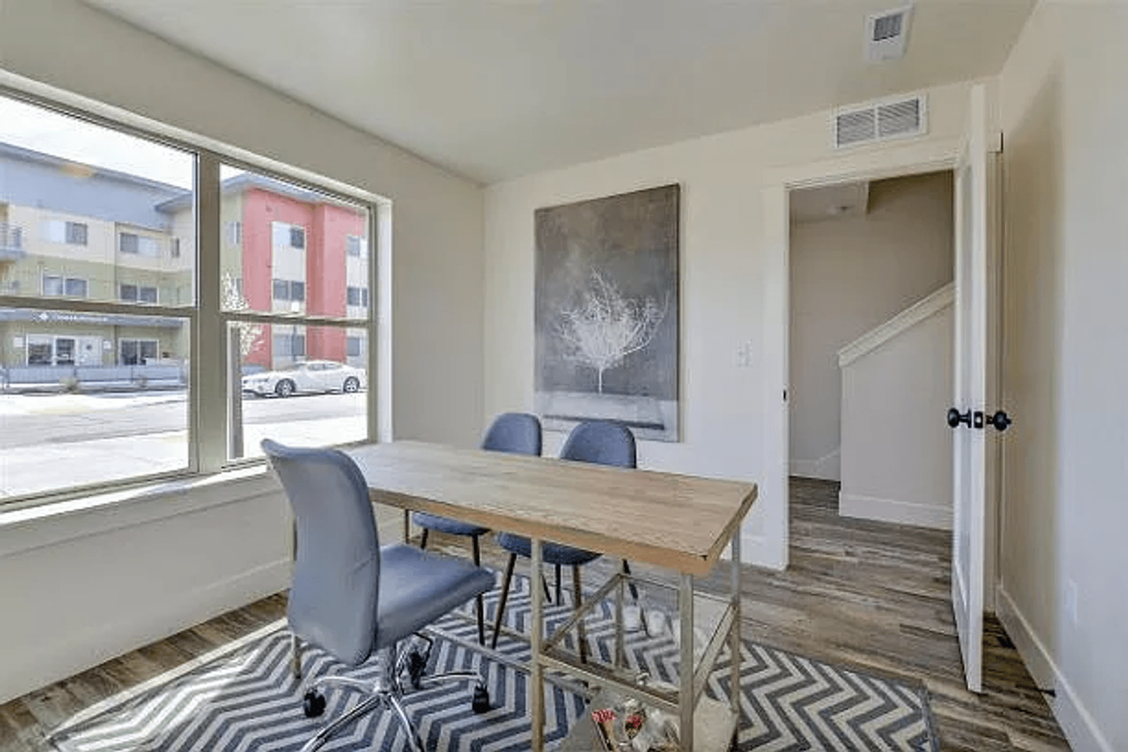 Garden City Townhome: 469 E. Trackstand Ln.