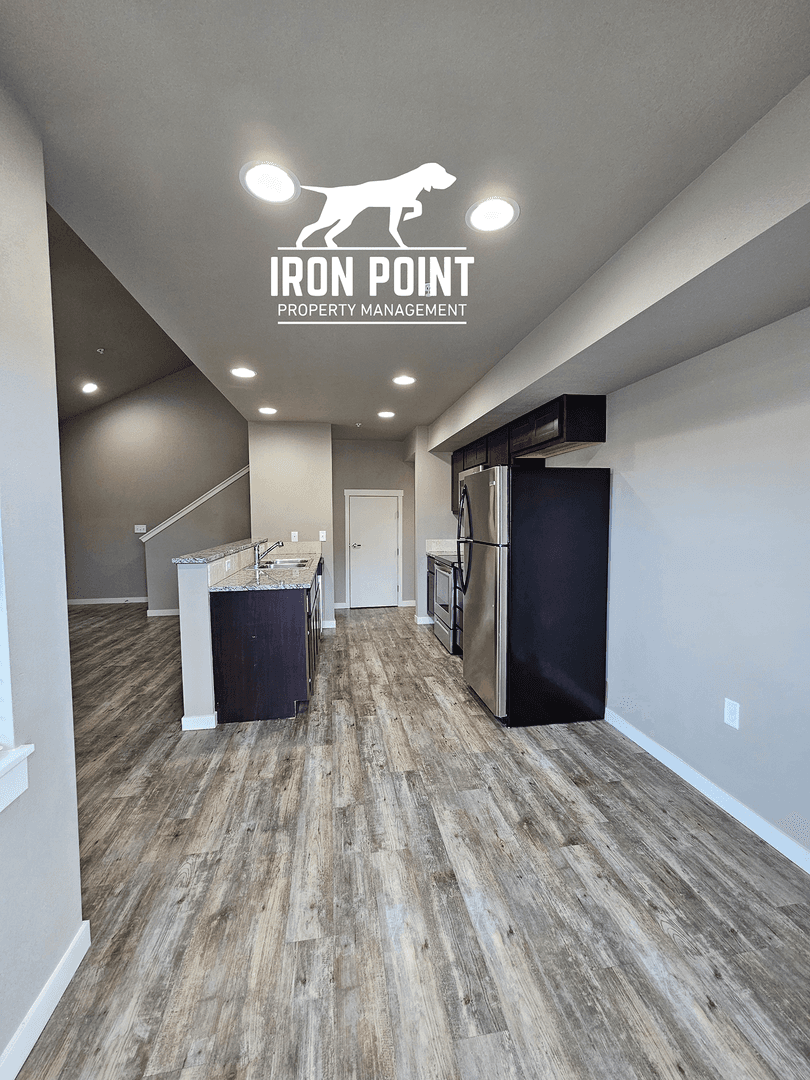 Kuna Apartment: 808 E. Wandering Ln.
