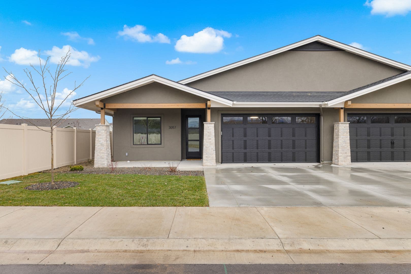 Meridian Townhome: 3071 N. Lapis Ave.