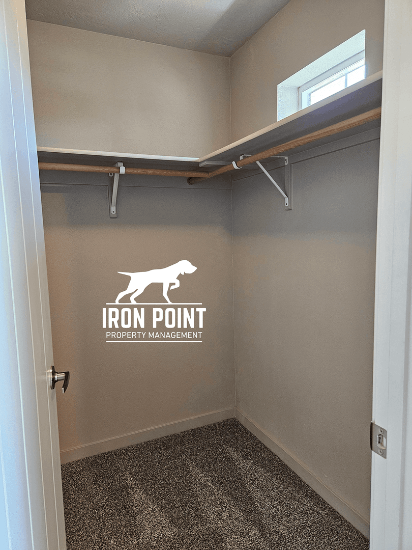 Kuna Apartment: 949 E. Travel Ln.