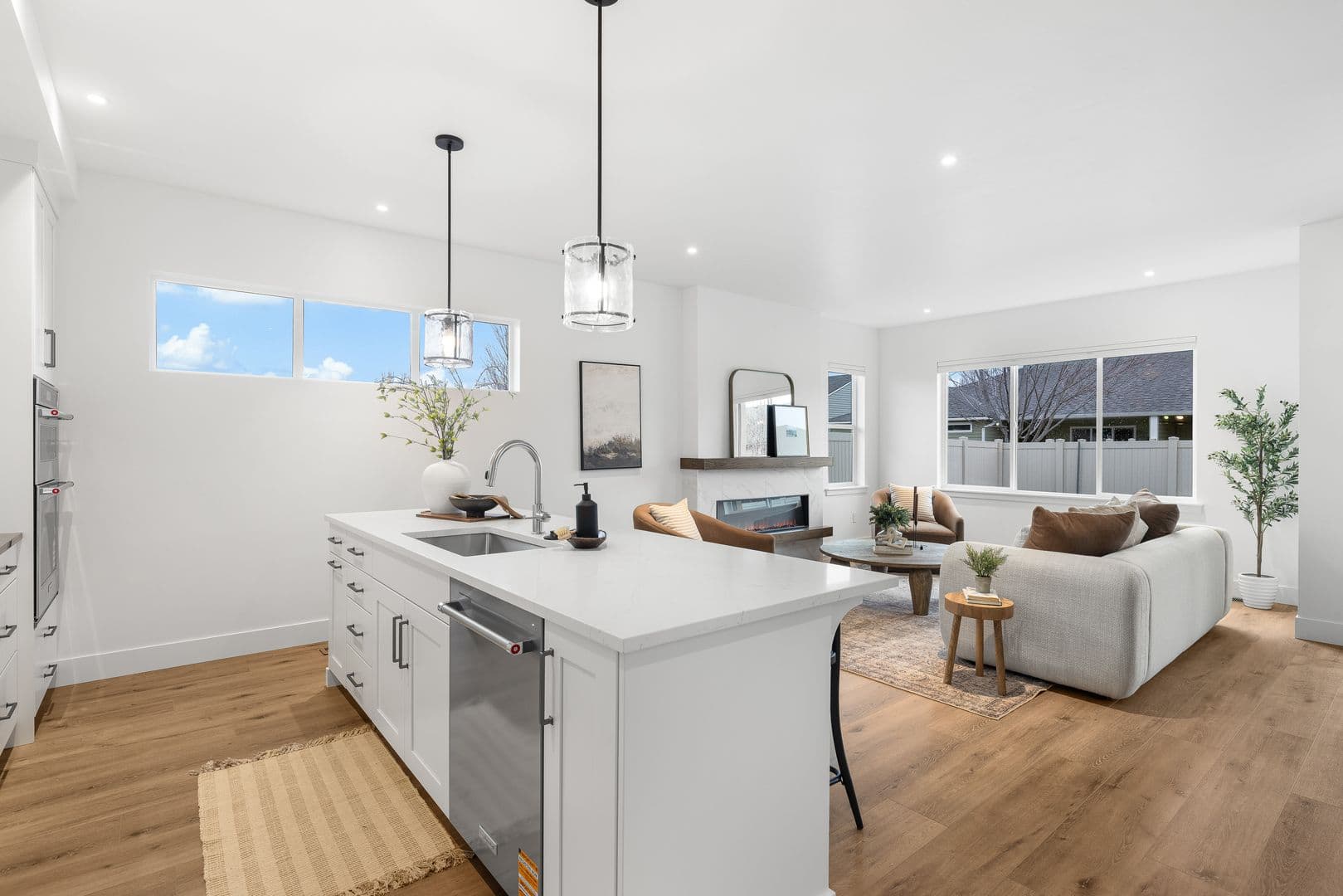 Meridian Townhome: 3071 N. Lapis Ave.