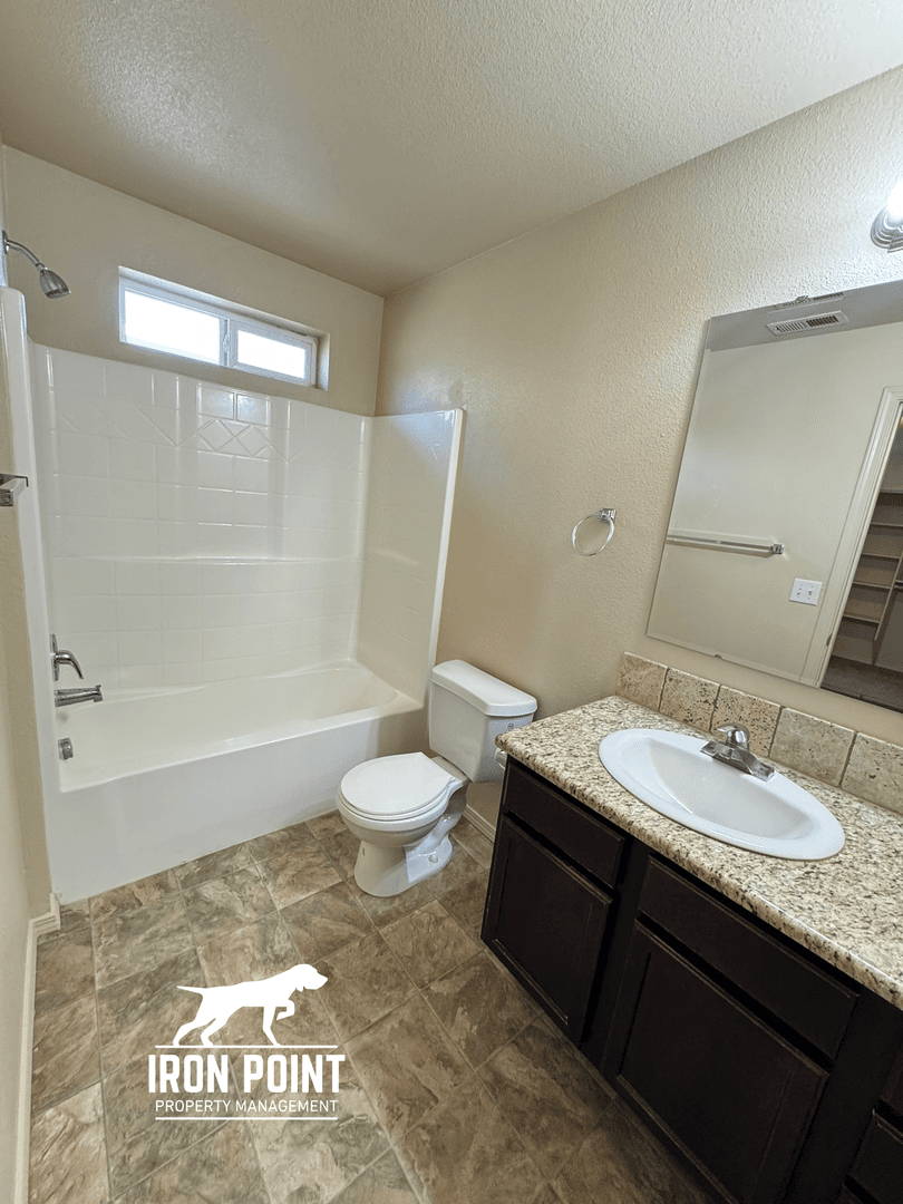 Nampa Apartment: 11183 W Brassy Cove Loop