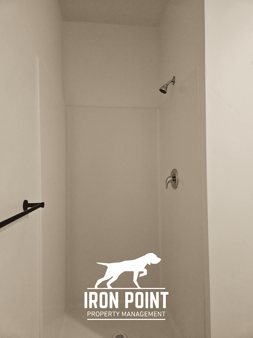 Nampa Apartment: 1303 S. Nathan Lane