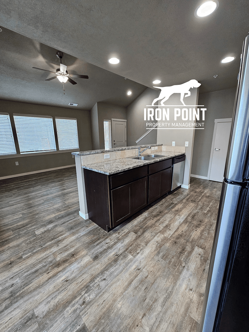 Kuna Apartment: 885 E. Travel Ln.