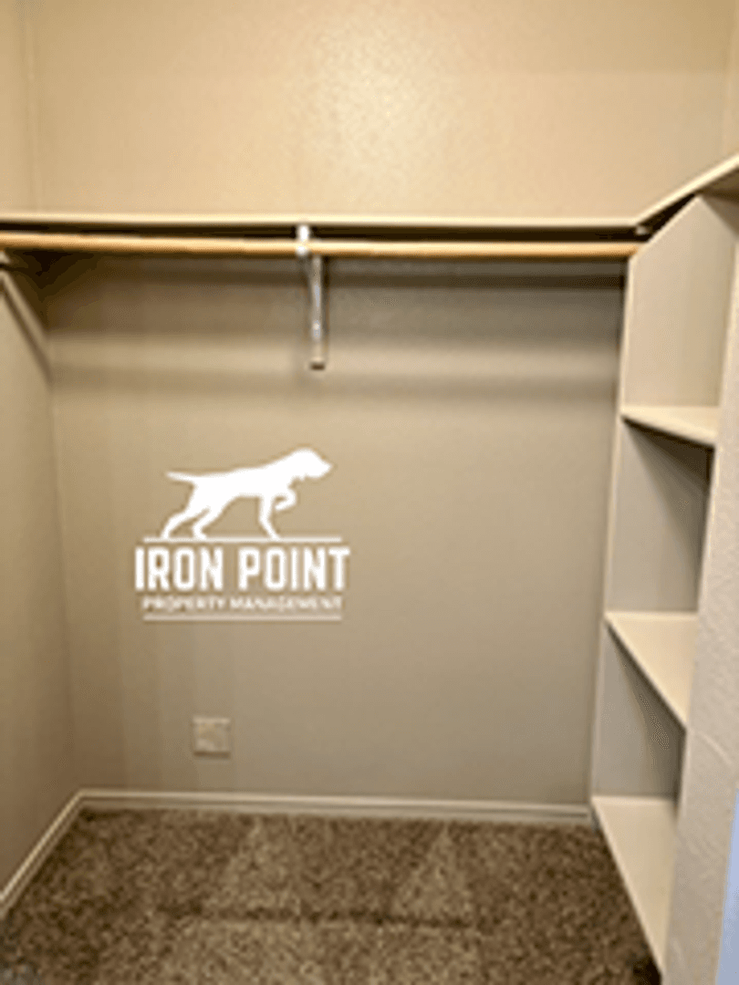 Nampa Apartment: 16589 Integra St