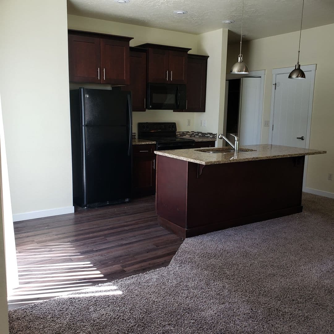Meridian Apartment: 1530 W. Ann Taylor St.