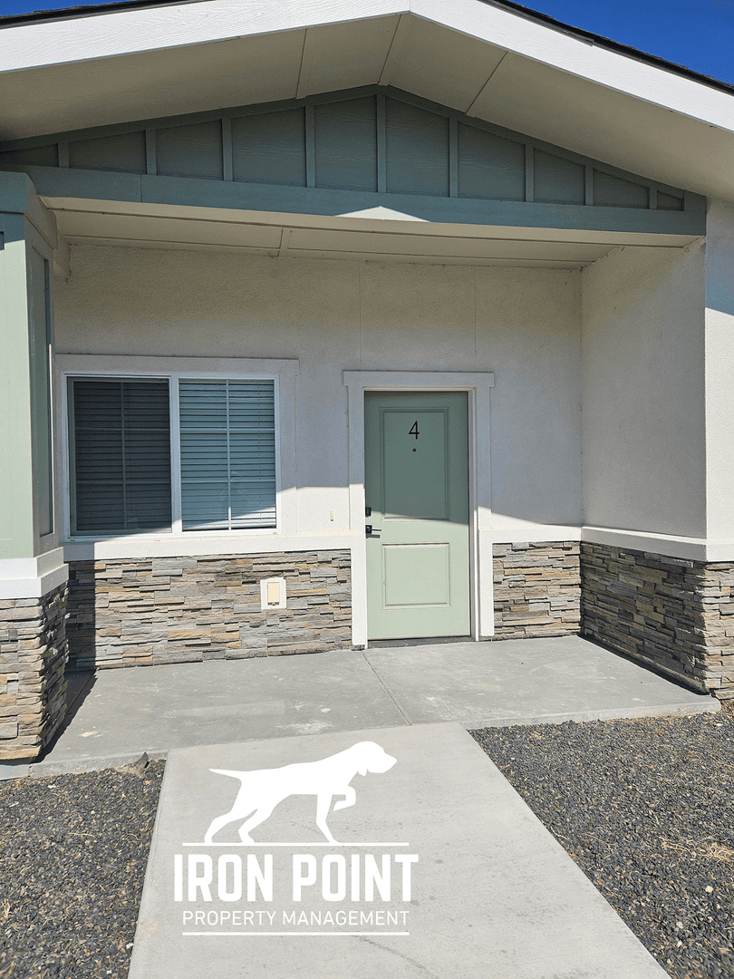 Nampa Apartment: 1303 S. Nathan Lane