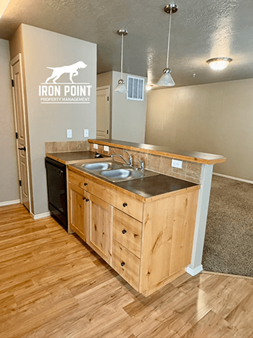 Nampa Apartment: 16589 Integra St