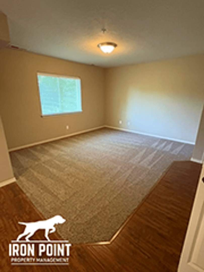 Nampa Apartment: 16638 N Profit Cir
