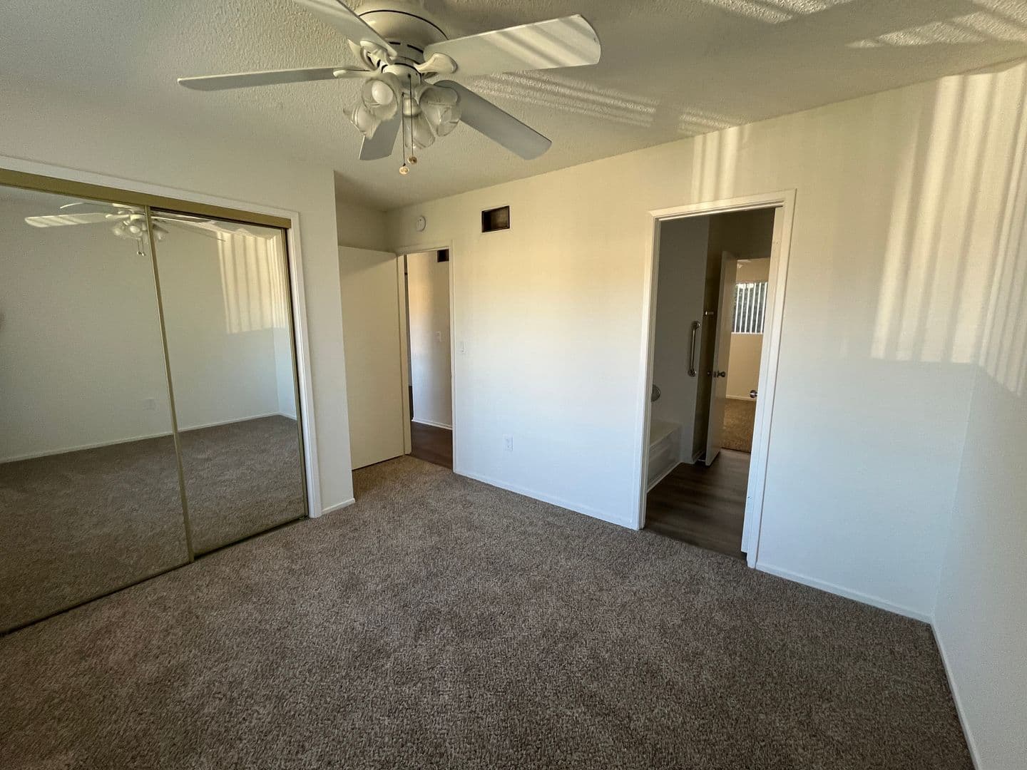 Fullerton Apartment: 2717 Santiago Road
