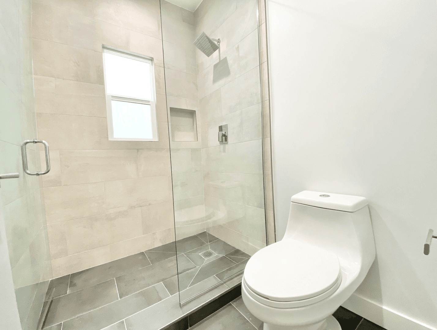 West Hollywood Apartment: 141 N. Swall Drive