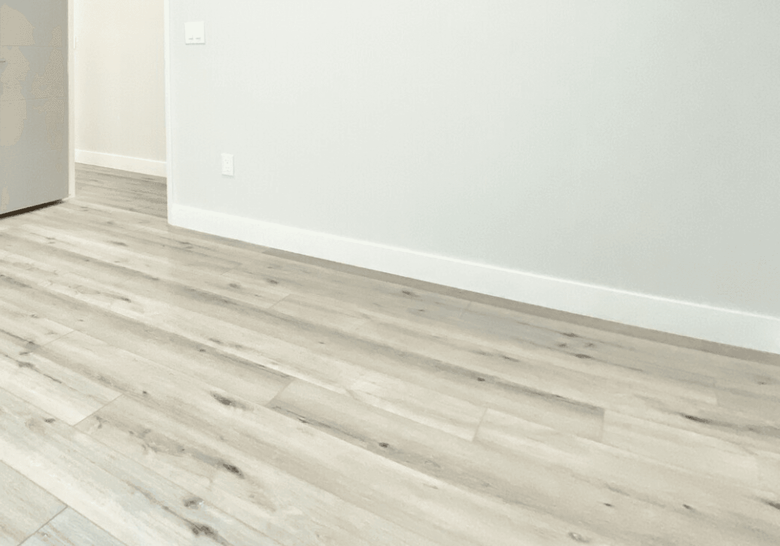 West Hollywood Apartment: 141 N. Swall Drive